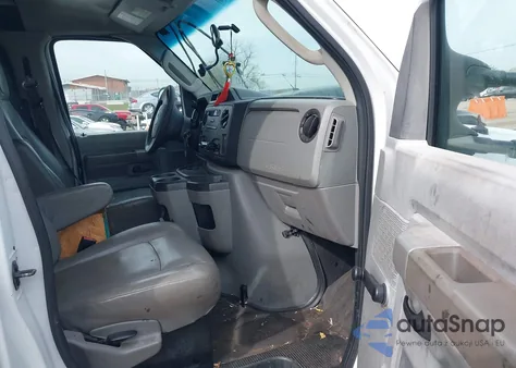 2013 Ford E-250 Commercial z USA, uszkodzony, nr VIN 1FTNE2EW7DDA98829